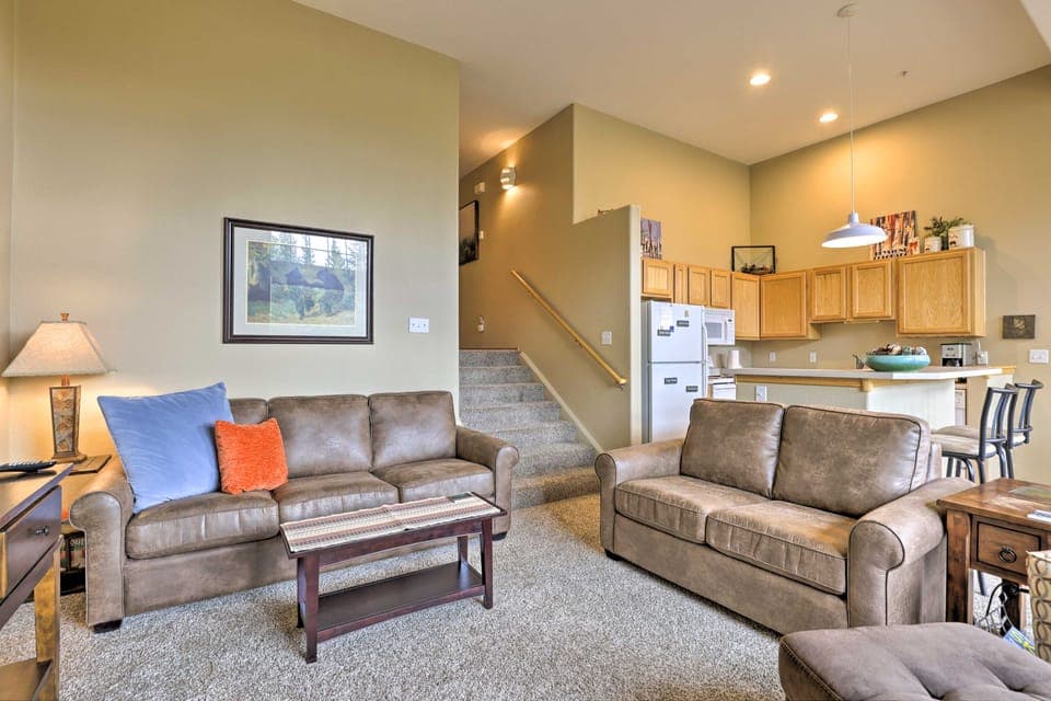 Silverthorne Gem w/ Community Perks: 11 Mi to Ski! Apartment in Wildernest