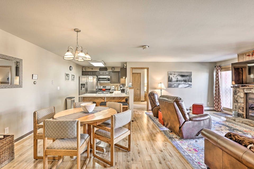 Condo w/ Balcony & Fireplace in Silverthorne! Apartment in Wildernest