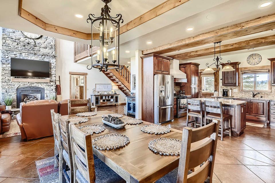 Idyllic Florissant Cabin w/ Patio & Hot Tub! House in Colorado