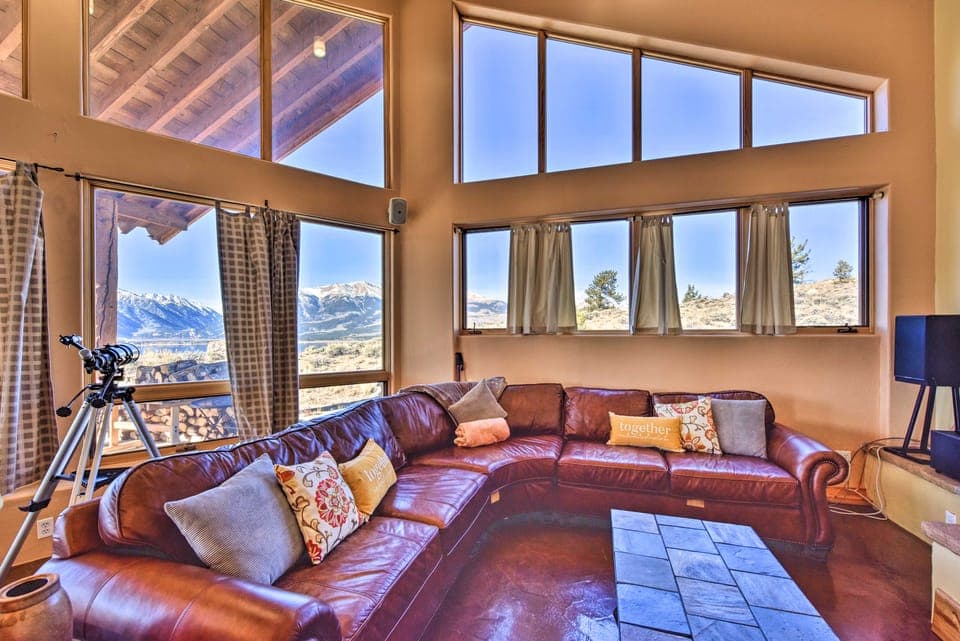 Luxe Twin Lakes House w/ Mountain & Lake Views! House in Colorado