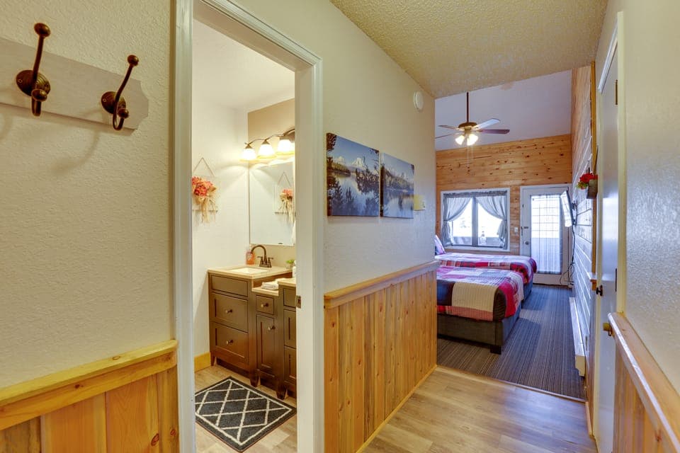 2 Mi to Granby Ranch: Resort Studio w/ Pool Access Apartment in Granby