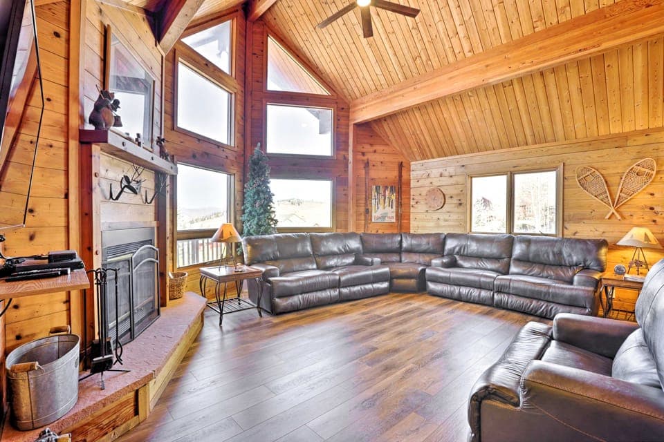 1 Mi to Granby Ranch: Family-Friendly Cabin! House in Granby