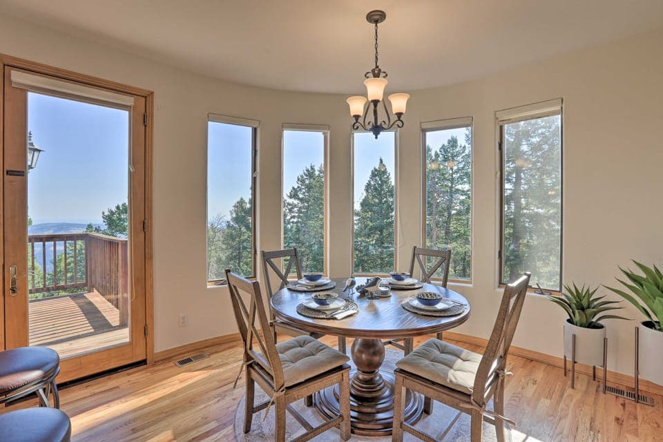 Spacious Evergreen Home w/ Picturesque Views House in Evergreen