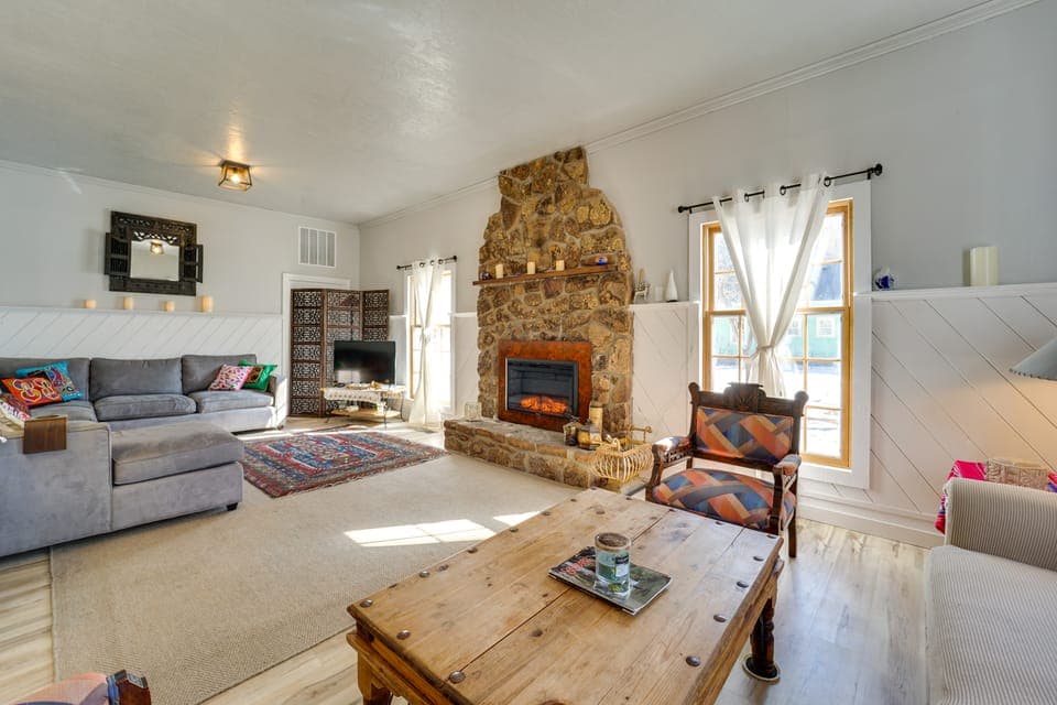 'Dolorable' Home w/ Yard - Walk to River! Cottage in Dolores