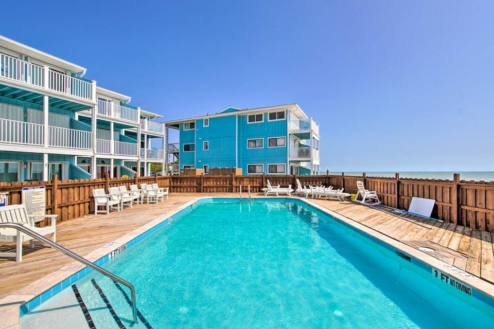 Kure Beach Condo w/ Panoramic Ocean Views! Apartment in Kure Beach