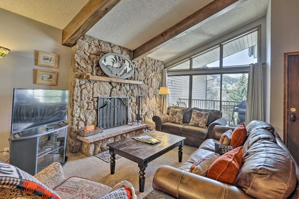 Upscale Avon Condo w/ Balcony & Mountain View! Apartment in Avon