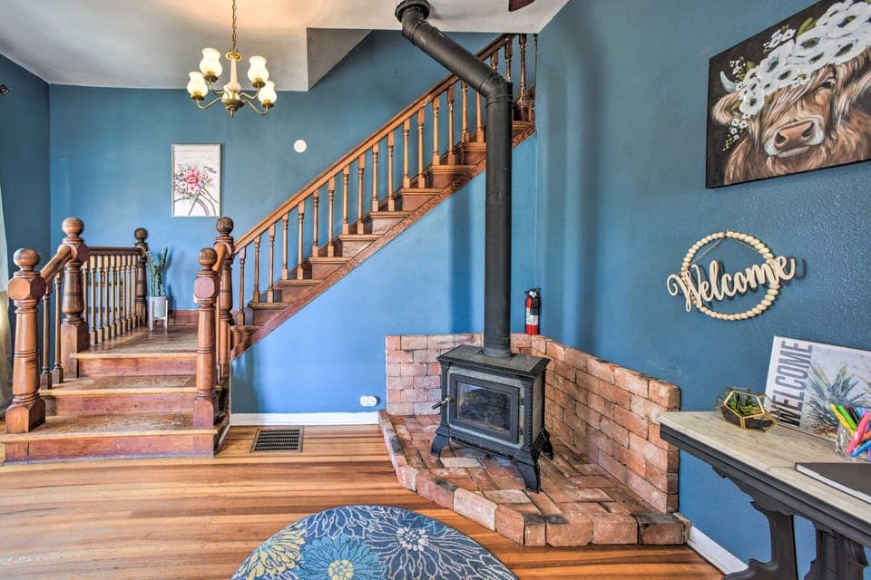 Historic Old Colorado City Home w/ Backyard! House in Old Colorado City