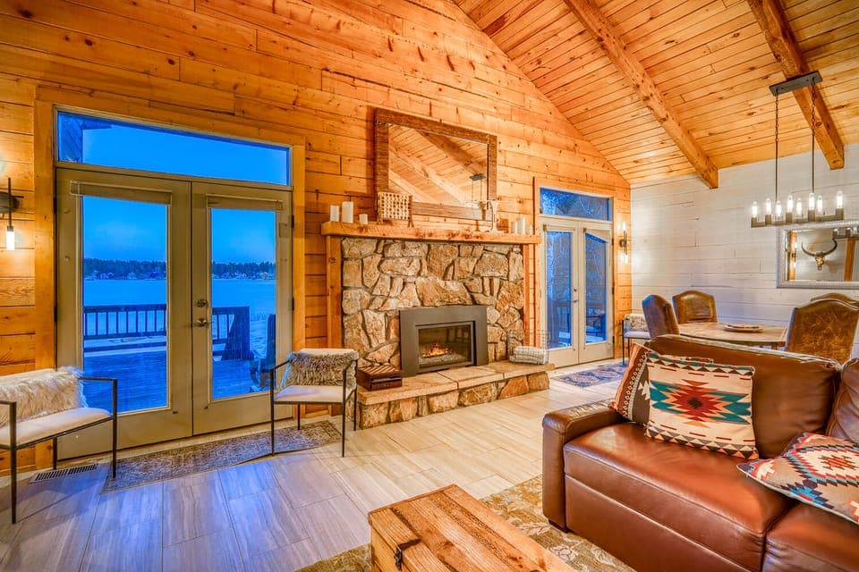Pagosa Lakefront Home w/ Hot Tub, A/C, & Canoe! House in Pagosa Springs