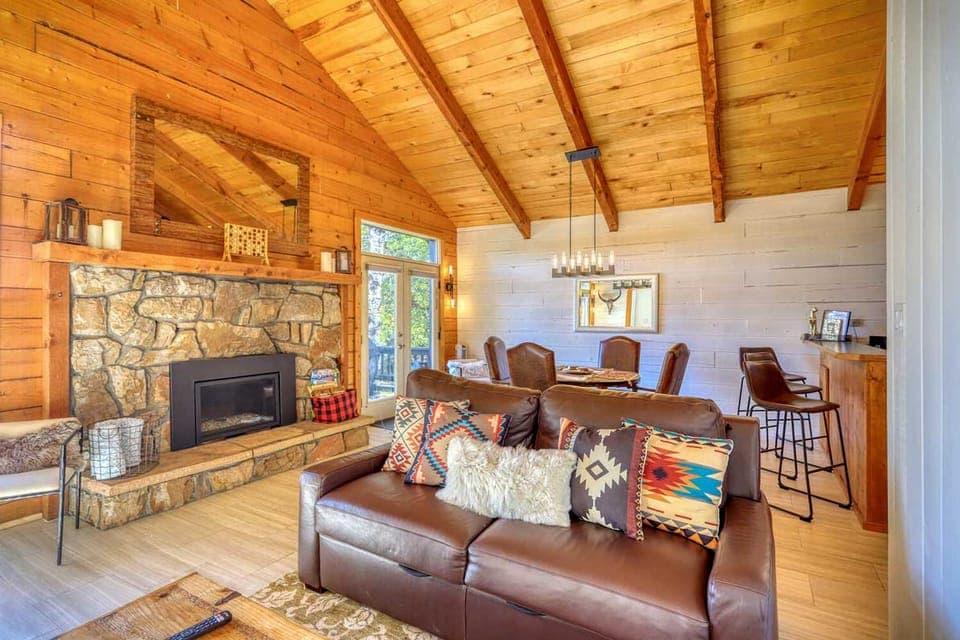 Pagosa Lakefront Home w/ Hot Tub, A/C, & Canoe! House in Pagosa Springs