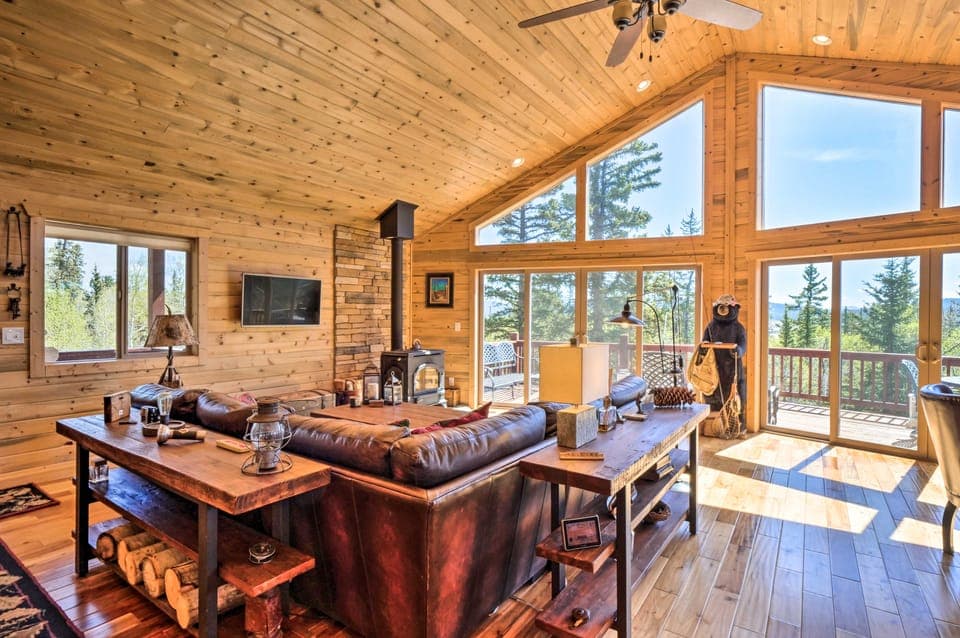 Jefferson Cabin w/ Fire Pit: Near Hiking Trails! House in Park County