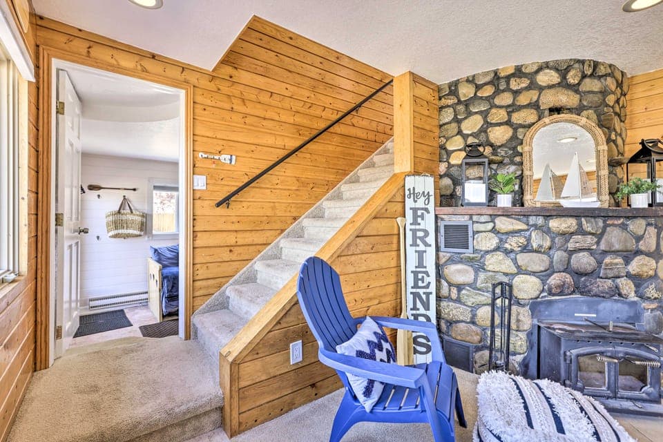Walk to Water: Grand Lake Home w/ Hot Tub! House in Grand Lake