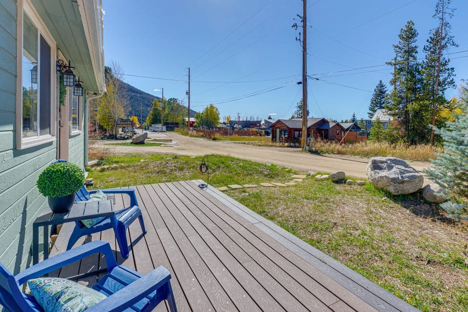 Walk to Water: Grand Lake Home w/ Hot Tub! House in Grand Lake