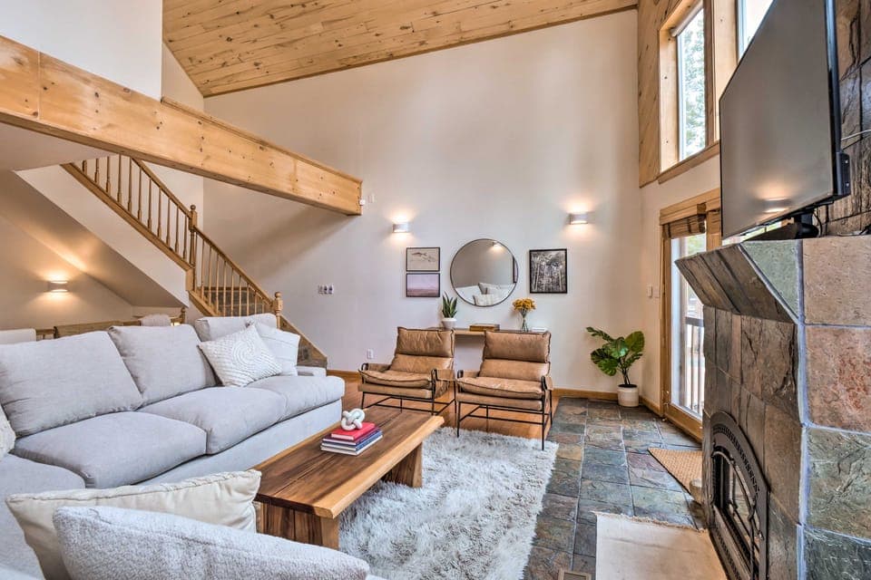 2 Mi to Dtwn: Leadville Haven w/ 2 Furnished Decks House in Colorado