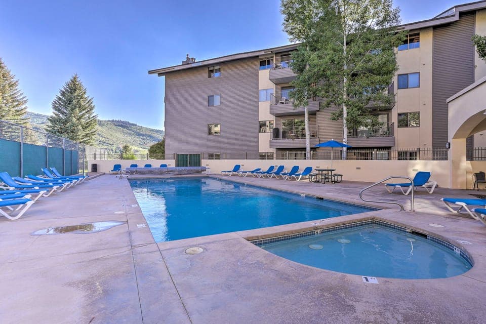 Newly Upgraded Avon Condo w/ Pool & Hot Tub Access Apartment in Avon