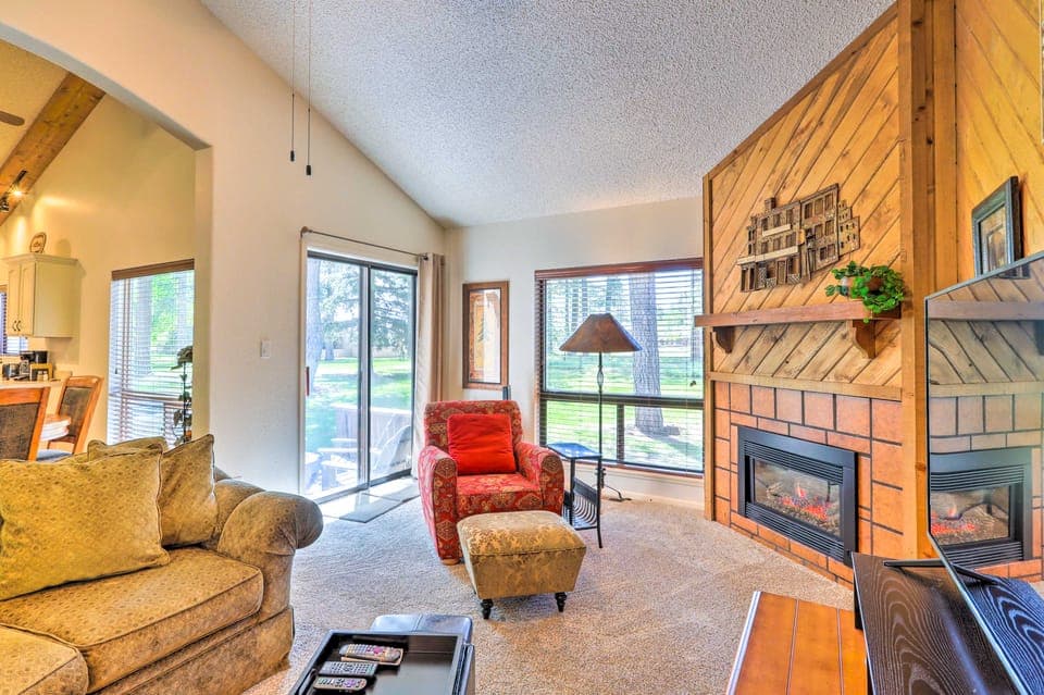 Cozy Pagosa Springs Townhome w/ Patio! Apartment in Pagosa Springs