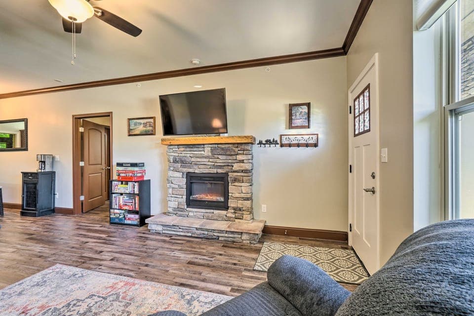 Cozy Townsend Condo, Resort-Style Amenities! Apartment in Sevier County