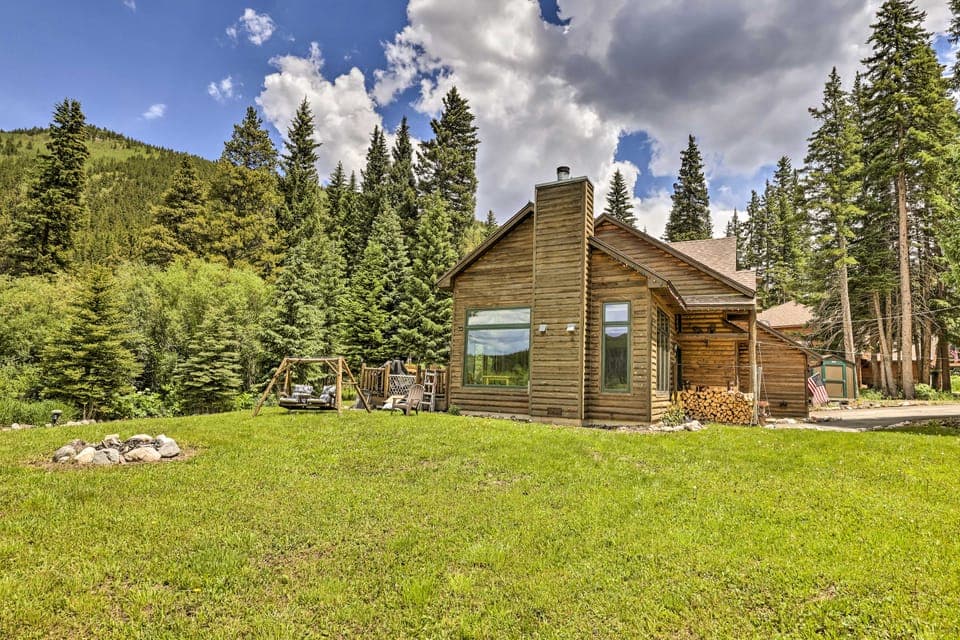 Alpine Escape w/ Mtn Views in Blue River! House in Blue River