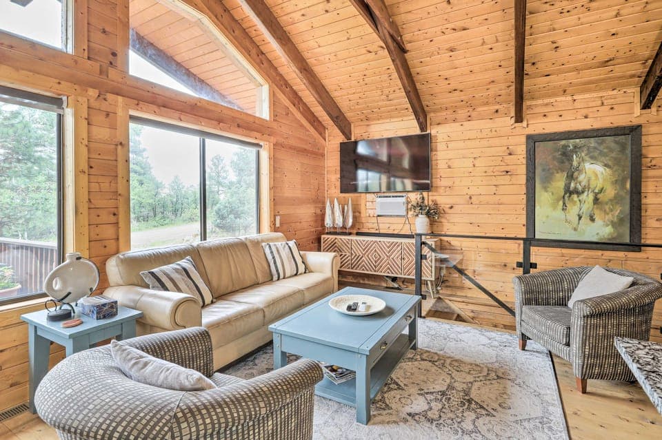 Luxe Pagosa Springs Cabin w/ Sauna & Hot Tub! House in Colorado