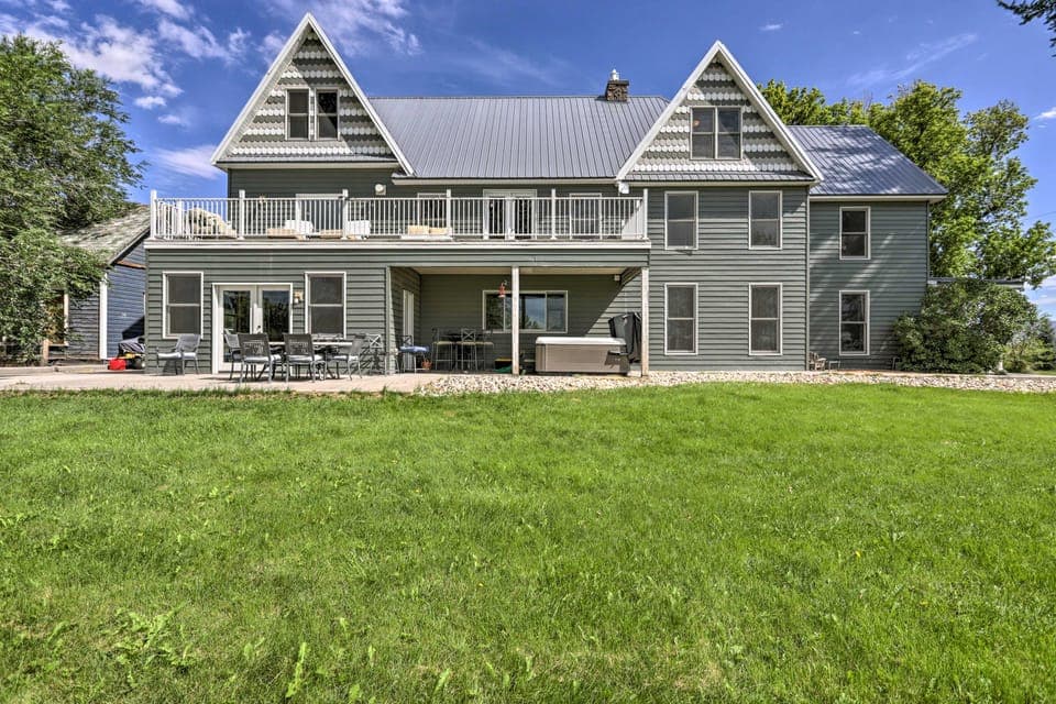Fruita Victorian Home w/ Hot Tub + Mountains! House in Fruita