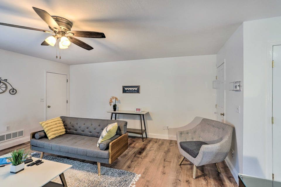 Welcoming Ohio Getaway < 9 Mi to Dtwn Toldeo! Apartment in Maumee