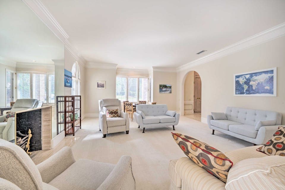 Lanai & Pool: Elegant Villa in Winter Haven! Villa in Winter Haven