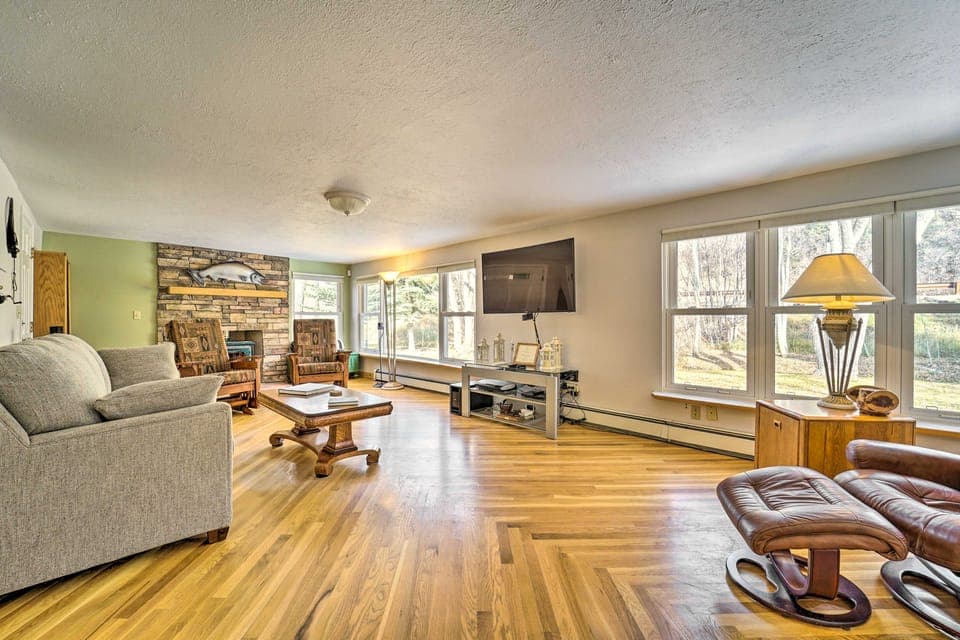 Dolores Ranch Cabin w/ Hot Tub & 1-Acre Yard! House in Colorado