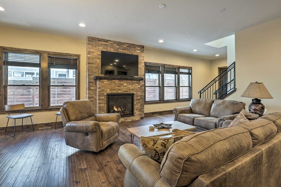 1/2 Mi to Dtwn: Golden Gem w/ Patios! Apartment in Golden
