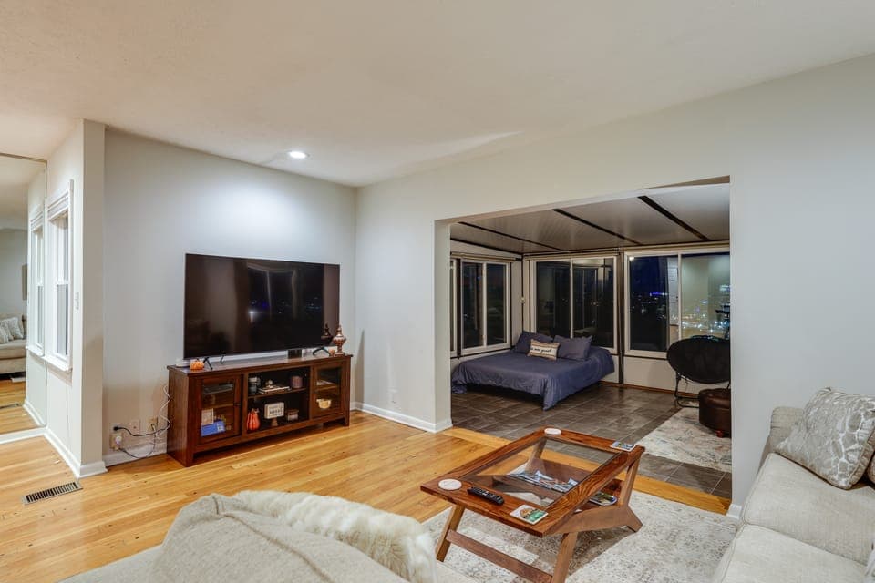 Cincinnati Home, Patio w/ Downtown Views! House in Over The Rhine