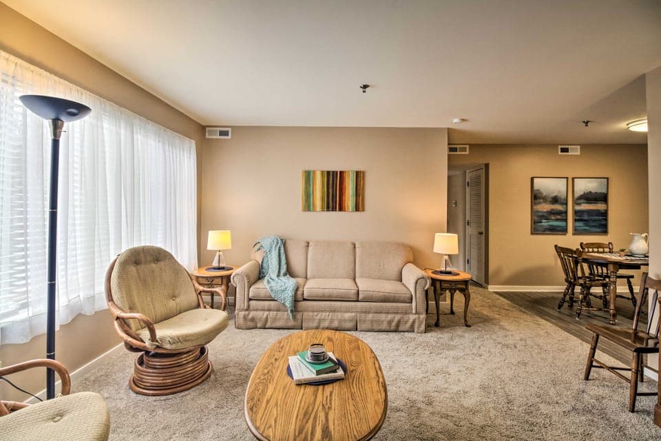Walk to W&L: Lexington Condo Near Shops & Dining Apartment in Lexington