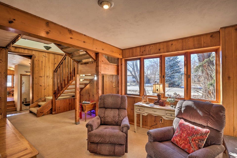 5 Mi to Dtwn Denver: Peaceful Lakewood Home! House in Lakewood