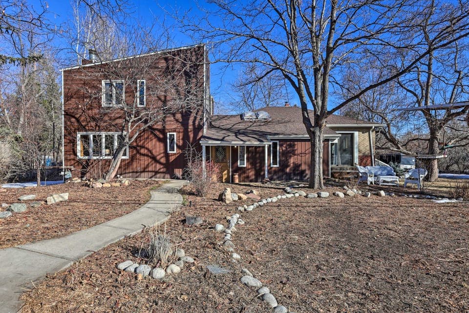 5 Mi to Dtwn Denver: Peaceful Lakewood Home! House in Lakewood