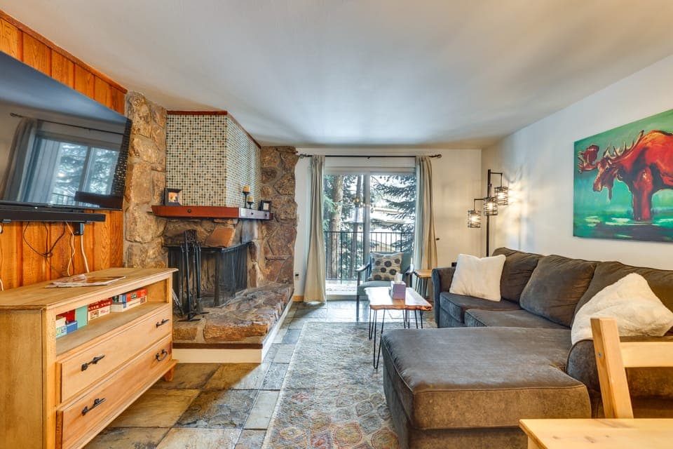 Winter Park Condo Rental ~ 2 Mi to Ski Resort! Apartment in Fraser