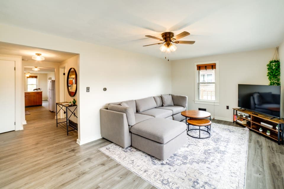 Columbia City Vacation Rental w/ Lake Access Cottage in Indiana