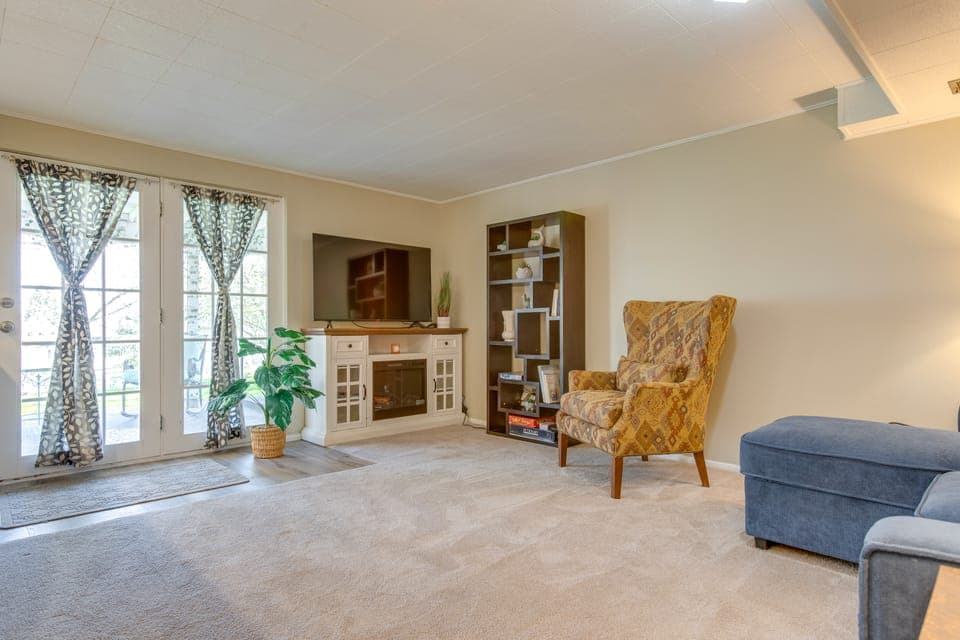8 Mi to Dtwn Denver: Wheat Ridge Gem w/ Patio Apartment in Wheat Ridge