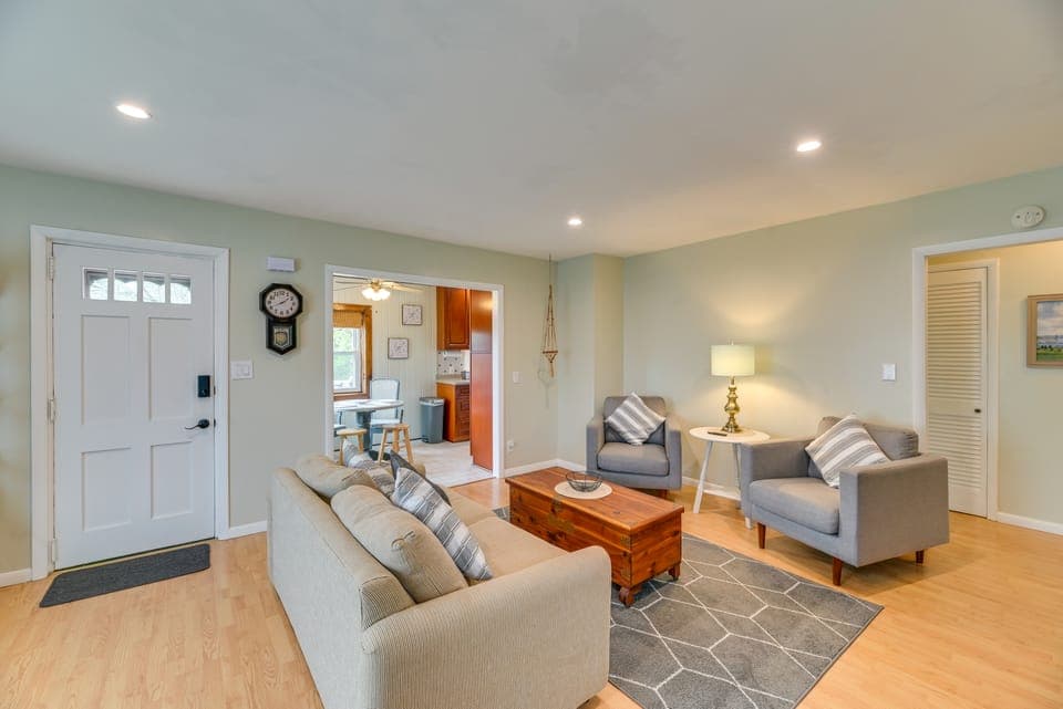 Charming Canandaigua Lake House w/ Deck & Views! House in Canandaigua Lake