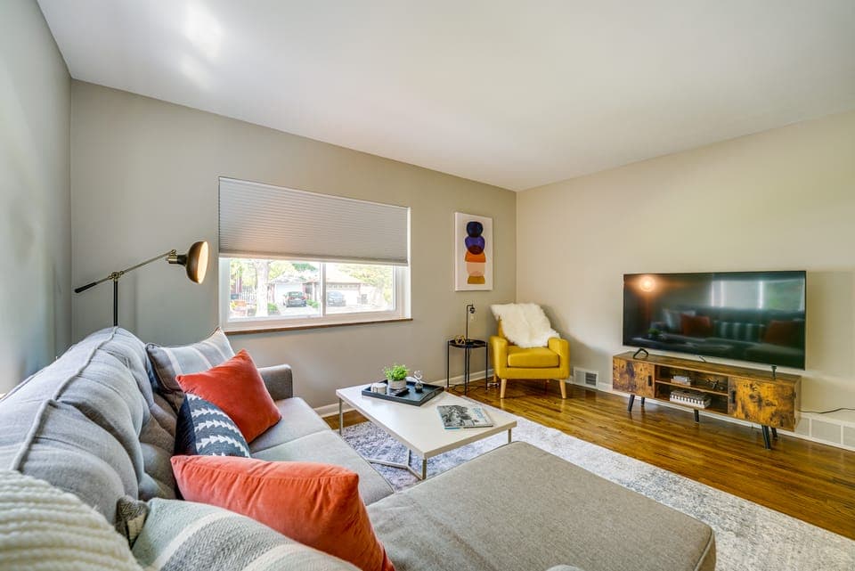 Wyandotte Vacation Rental Apartment Near Hospital! Apartment in Lake Erie