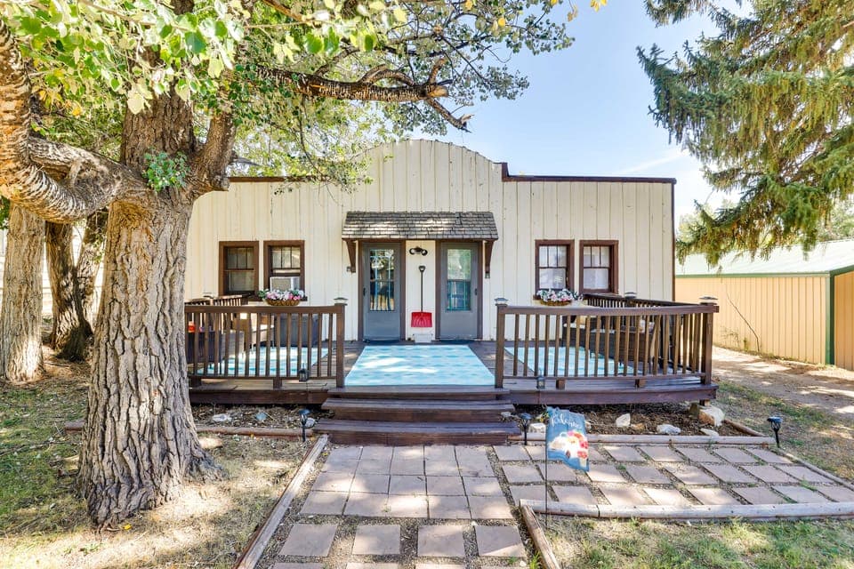 Cottage w/ Furnished Deck: 1 Mi to Dtwn Craig! Apartment in Craig