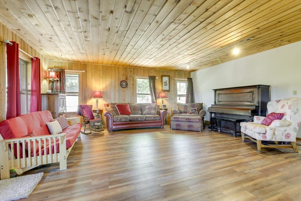 Scenic Mount Sopris View: Historic Alpine Cabin! House in Colorado
