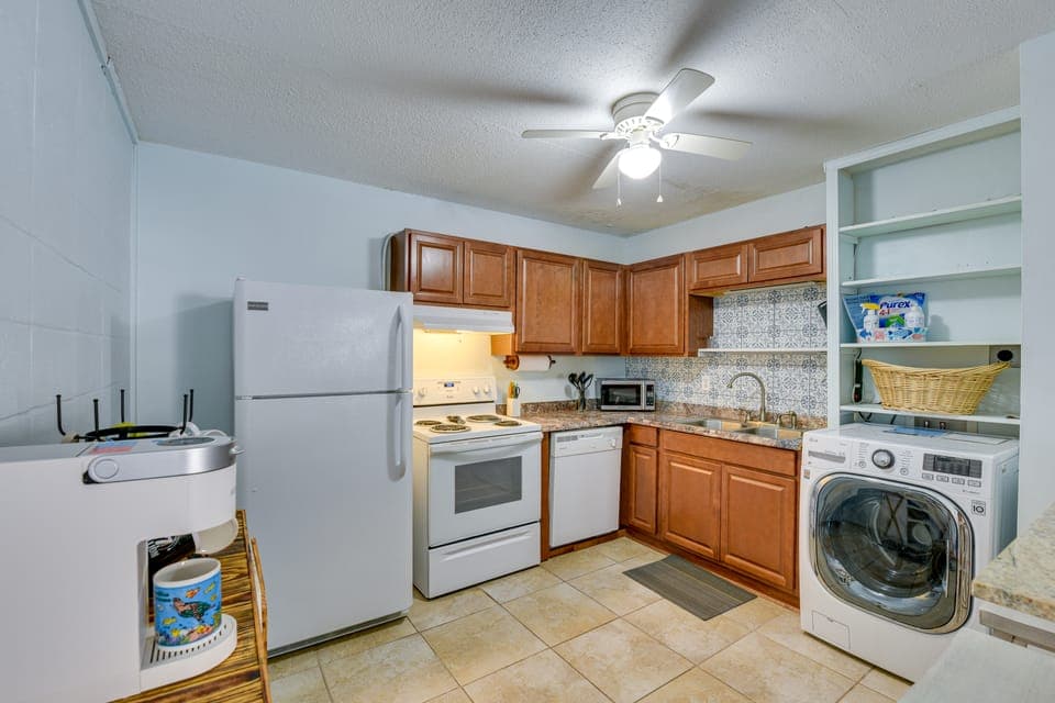 Okaloosa Island Condo Near Boardwalk & Beach! Apartment in Okaloosa Island