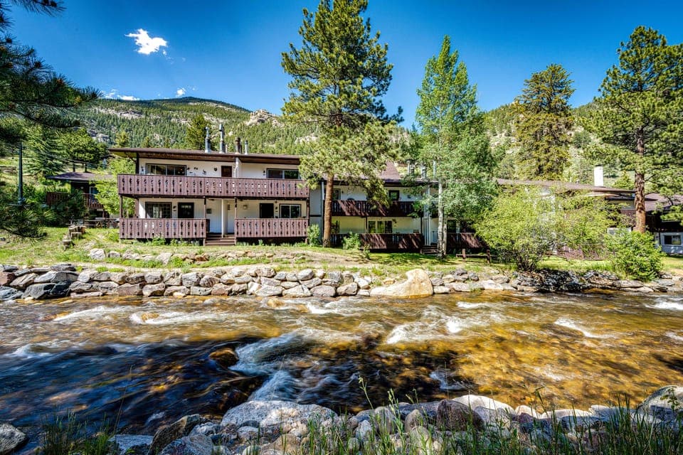 Estes Park Vacation Rental: 1 Mi to National Park Apartment in Estes Park
