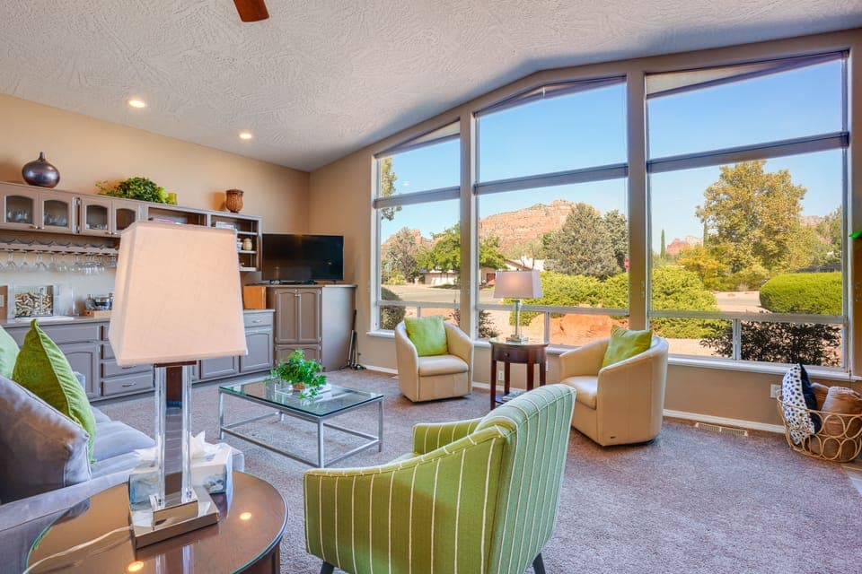Covered Deck & Red Rock Views: Home in Sedona House in Village of Oak Creek