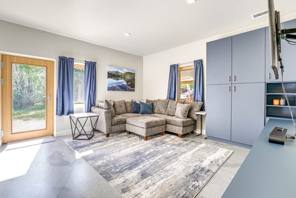 Unique Grand Junction Guest Suite w/ Gas Fire Pit! House in Colorado