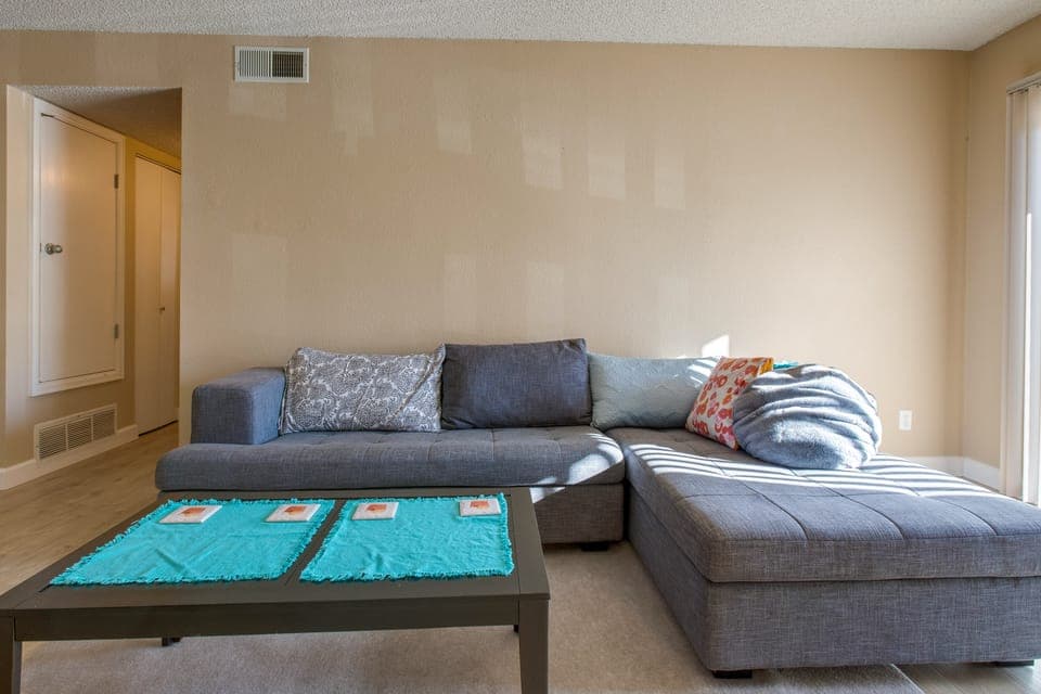 1 Mi to Light Rail: Englewood Condo w/ Pool Access Apartment in Greenwood Village
