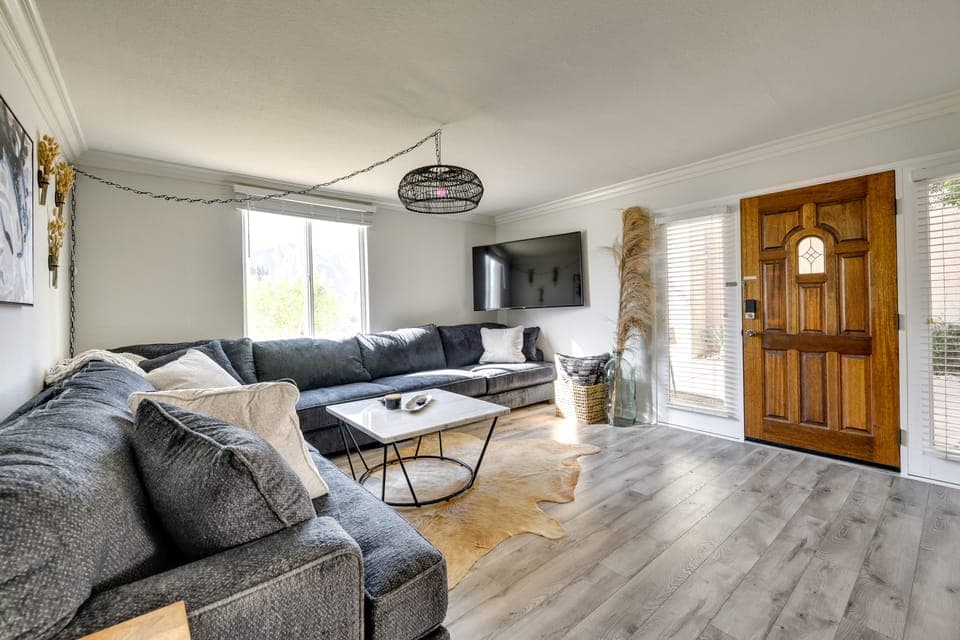 Private Patio, Community Perks: Palm Springs Condo Apartment in Palm Springs