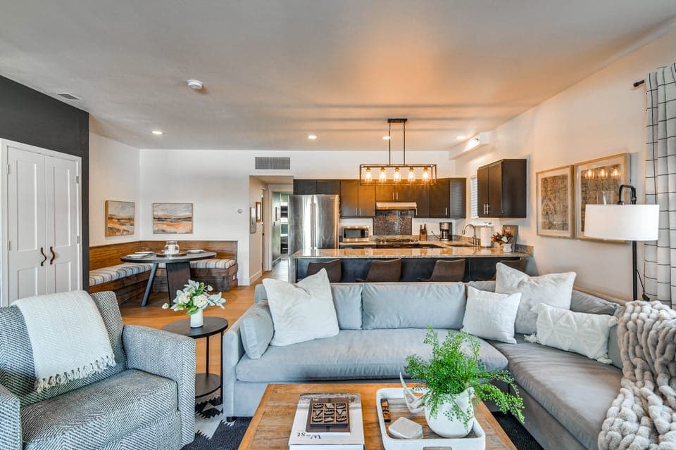 Downtown Winter Park Condo w/ Free Bus to Ski Base Apartment in Fraser