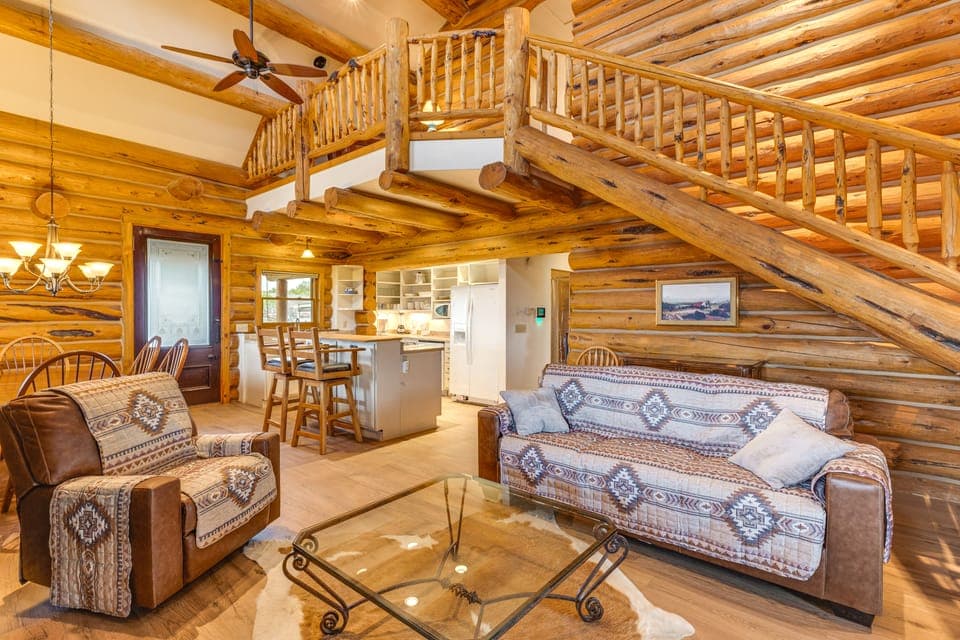 Spacious Rifle Cabin w/ Deck + Mountain Views! House in Colorado