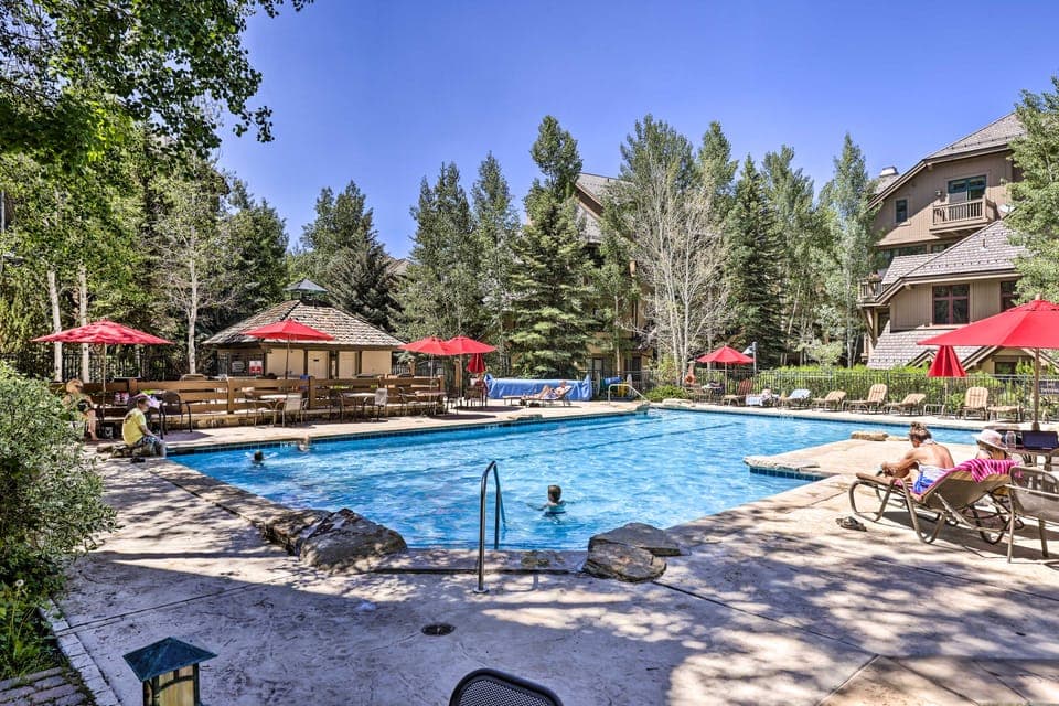 Walk to Lift: Arrowhead Ski Condo w/ Pool Access! Apartment in Edwards