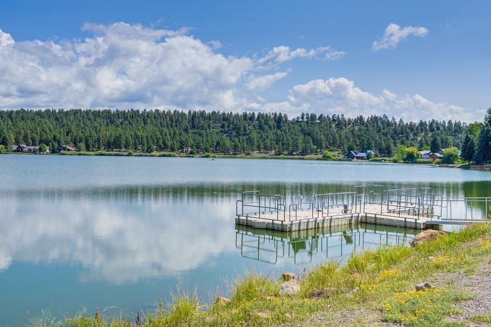 Steps to Lake Pagosa! Remodeled Home w/ Sleds Apartment in Colorado