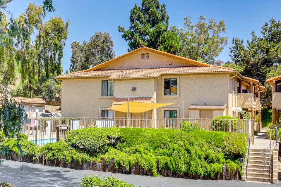 Oceanside Condo w/ Pool & Hot Tub Access! Apartment in Oceanside
