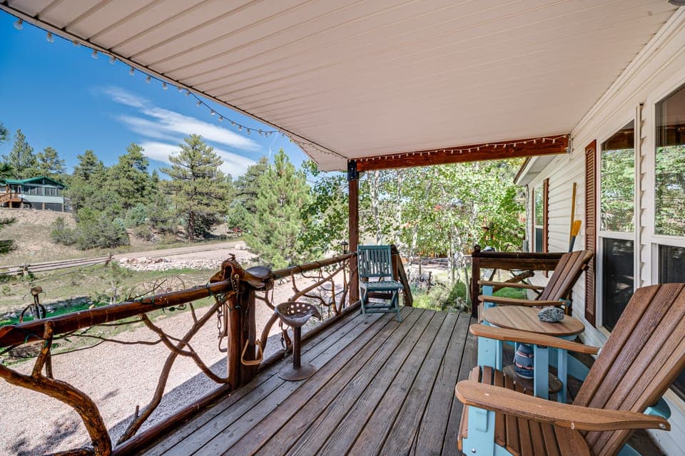 Cotopaxi Getaway w/ Deck: 17 Mi to Royal Gorge House in Colorado